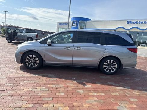 Used 2021 Honda Odyssey EX-L image 11
