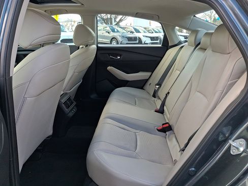 Used 2023 Honda Accord EX-L image 10