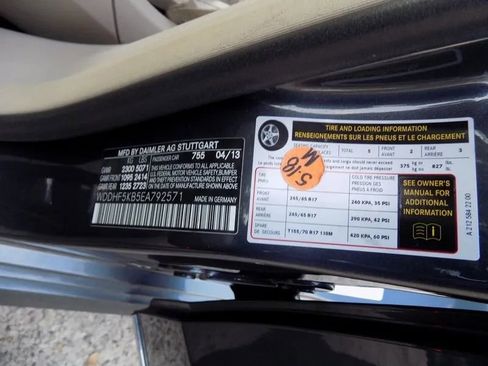 Used 2014 Mercedes-Benz E 350 Sedan image 26