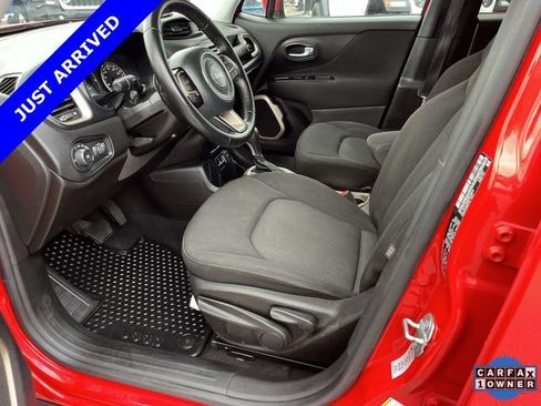Certified 2017 Jeep Renegade Latitude FWD image 24