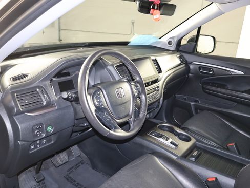 Used 2023 Honda Ridgeline RTL image 2