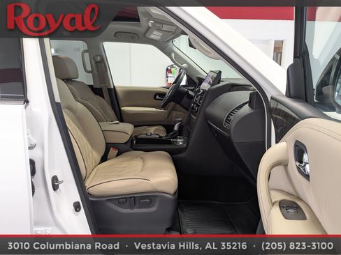 Used 2022 Nissan Armada Platinum w/ Captain's Chairs Package RWD image 8