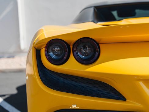 Used 2021 Ferrari F8 Tributo RWD image 22