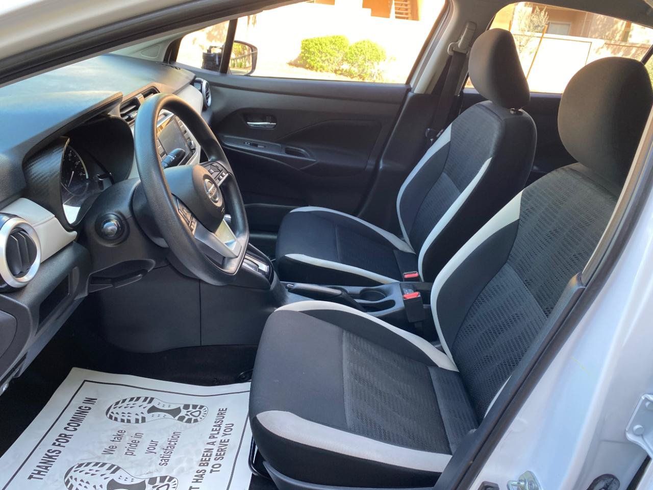 Used 2022 Nissan Versa SV FWD image 29