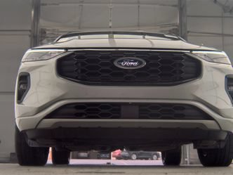 Used 2023 Ford Escape ST-Line Select w/ Tech Pack #2 AWD/4WD image 3