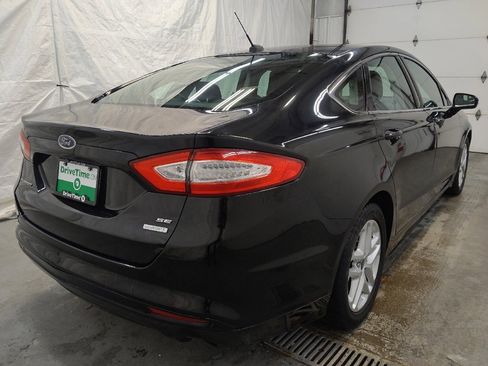 Used 2016 Ford Fusion SE w/ Equipment Group 202A FWD image 9