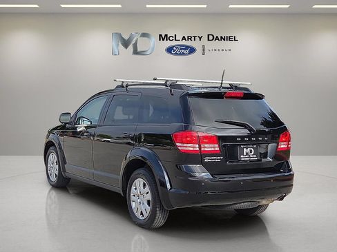 Used 2020 Dodge Journey SE FWD image 4