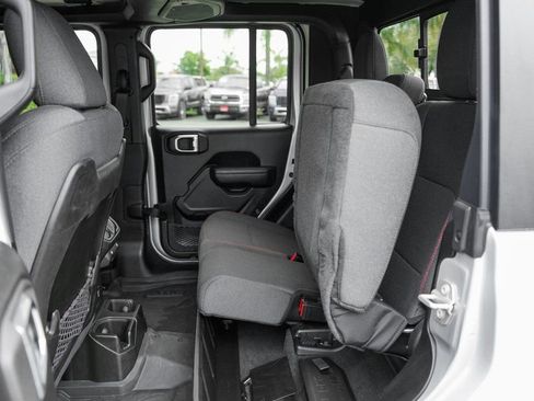 Used 2024 Jeep Gladiator Rubicon w/ Convenience Group image 37