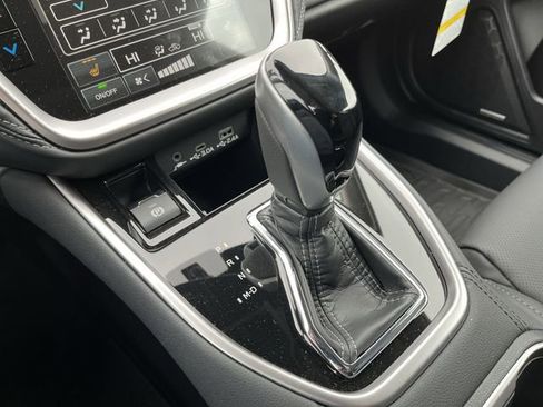 New 2025 Subaru Outback Limited image 24
