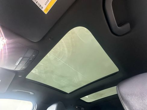 Used 2022 Mercedes-Benz GLC 300 image 8