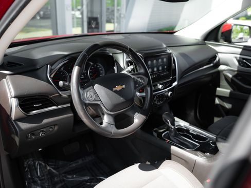 Used 2021 Chevrolet Traverse LT AWD/4WD image 10