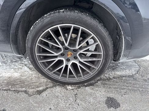 Used 2019 Porsche Cayenne image 6