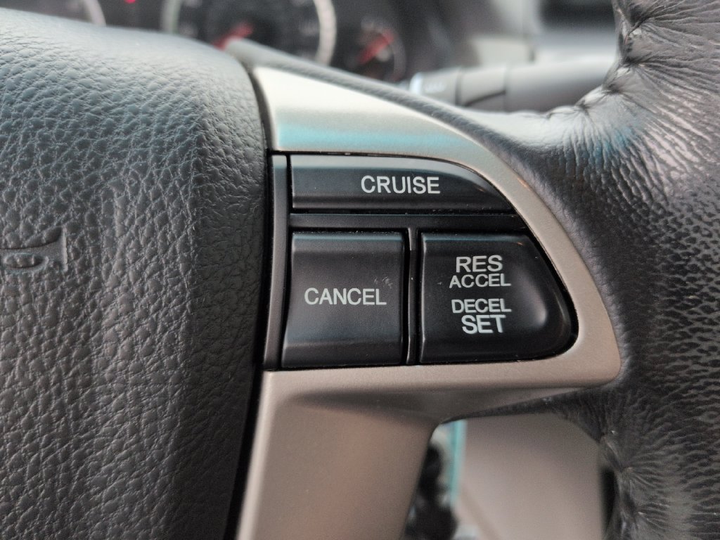 Used 2010 Honda Accord EX-L image 17