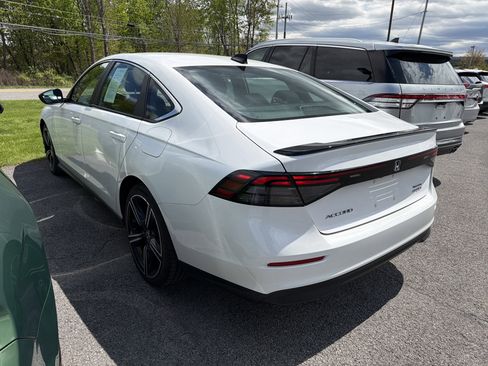 Used 2023 Honda Accord Sport image 5
