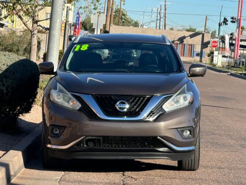 Used 2018 Nissan Murano Platinum image 2