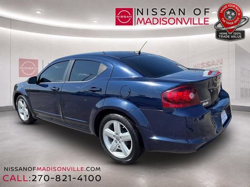 Used 2013 Dodge Avenger SXT FWD image 3