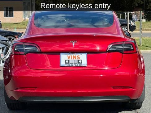 Used 2019 Tesla Model 3 Standard Range Plus image 4