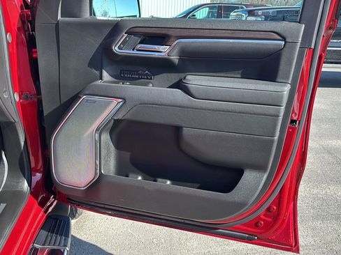 Used 2025 Chevrolet Silverado 1500 High Country w/ Technology Package image 25