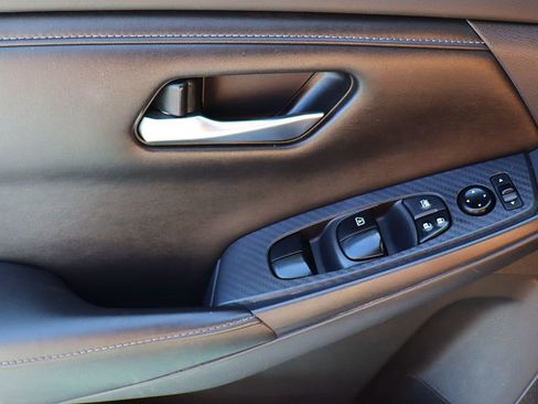 Used 2021 Nissan Sentra SV FWD image 39