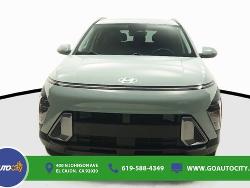 Used 2025 Hyundai Kona SEL AWD/4WD image 4