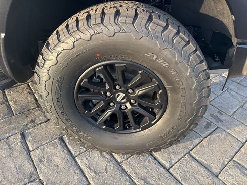 Used 2025 Ford F150 Raptor AWD/4WD image 4