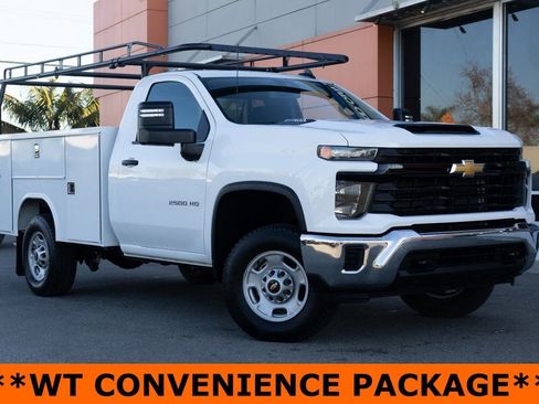 Used 2024 Chevrolet Silverado 2500 W/T w/ WT Convenience Package AWD/4WD image 2
