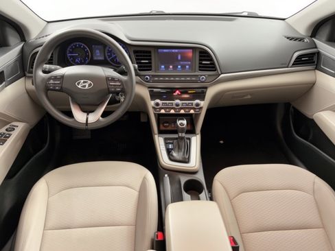 Used 2020 Hyundai Elantra SEL FWD image 17