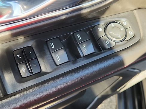 Used 2023 Chevrolet Suburban RST w/ Luxury Package image 23