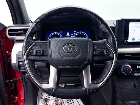 Used 2024 Toyota Tacoma TRD Off-Road AWD/4WD image 29