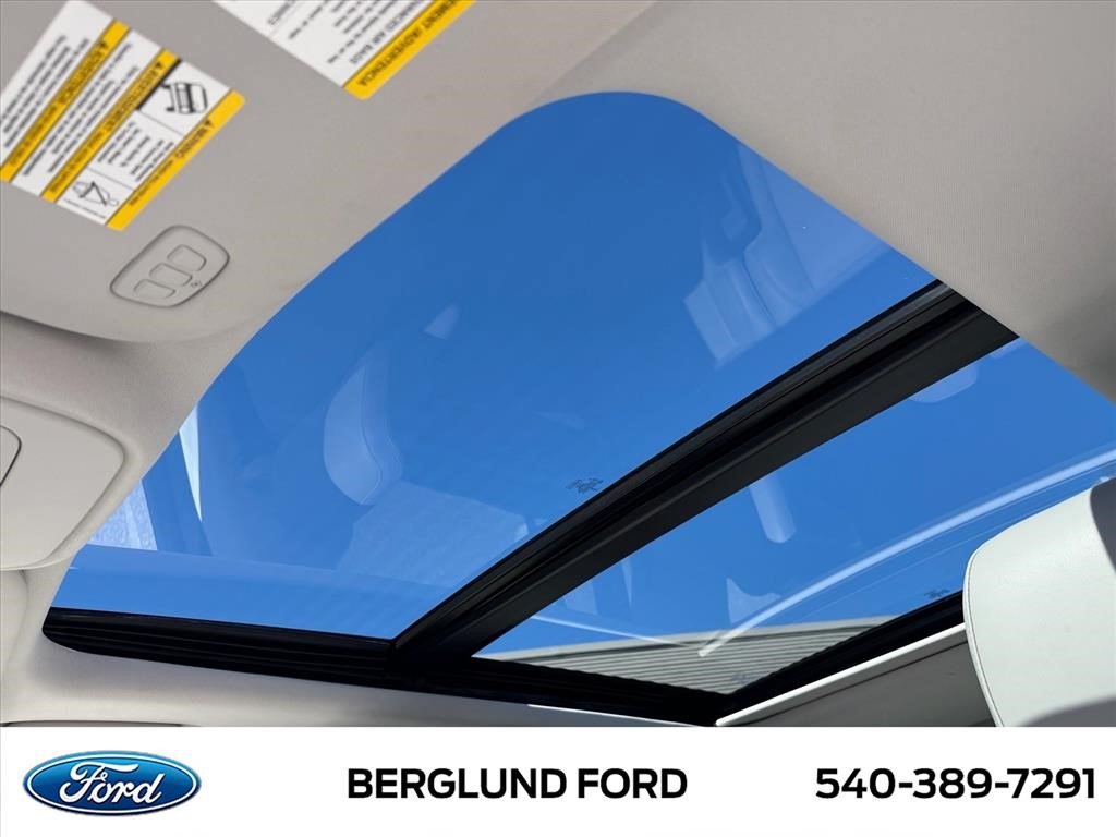 Used 2025 Ford Expedition Max Active AWD/4WD image 13
