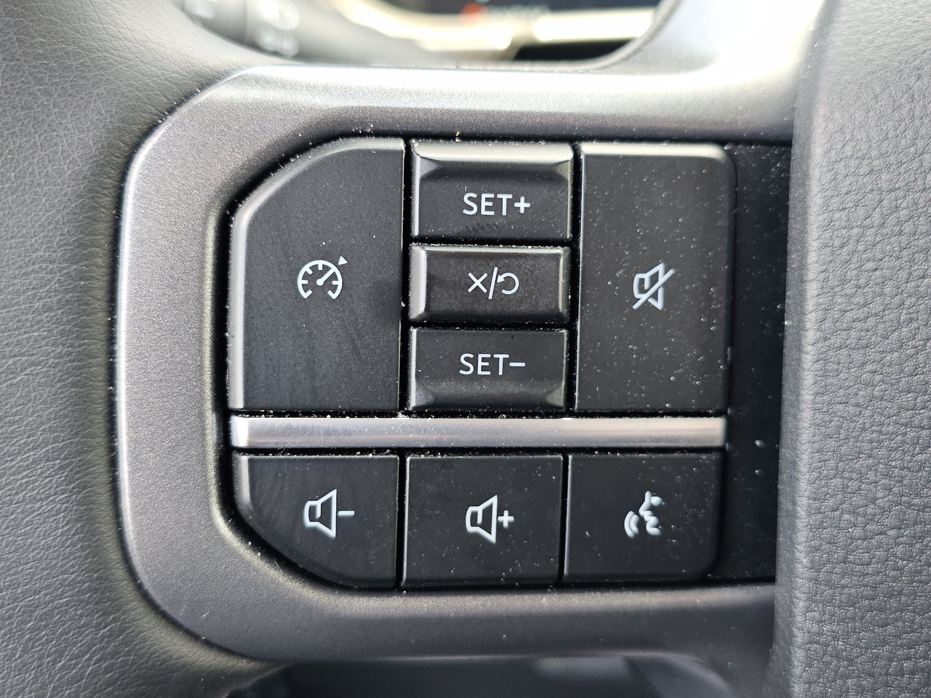 Used 2026 Ford F250 Lariat AWD/4WD image 15