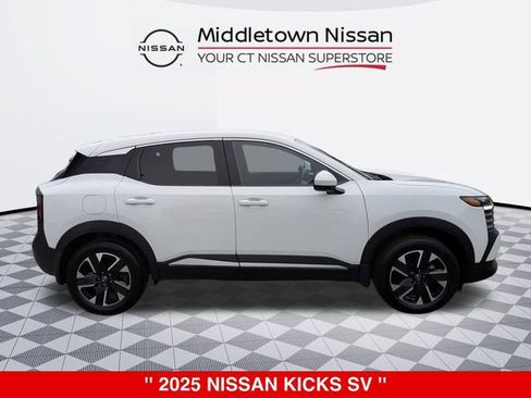 Certified 2025 Nissan Kicks SV AWD/4WD image 2