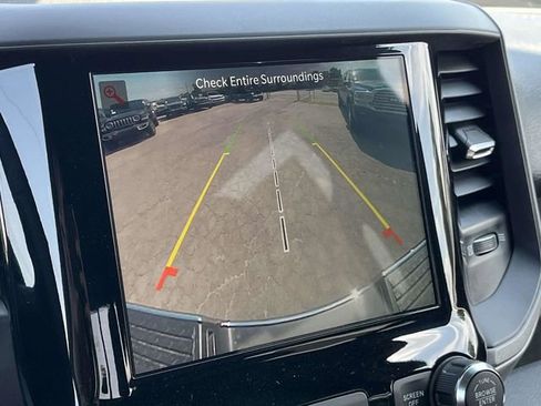 Used 2024 RAM 2500 Tradesman w/ Chrome Appearance Group image 23