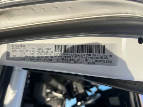 Used 2018 Jeep Wrangler Sport image 38