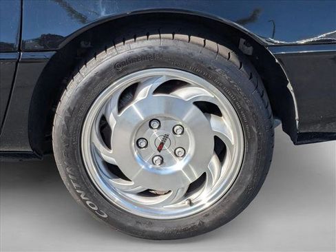 Used 1995 Chevrolet Corvette Coupe image 17