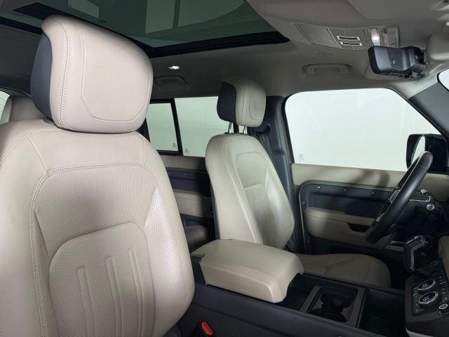 Used 2020 Land Rover Defender 110 HSE AWD/4WD image 18