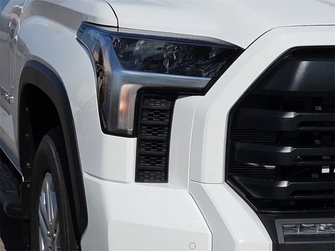 New 2026 Toyota Tundra SR5 image 9