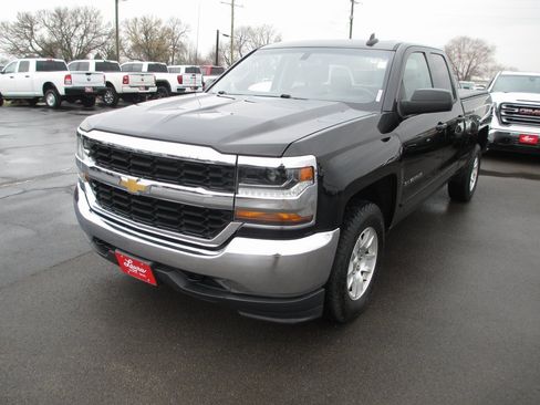 Used 2018 Chevrolet Silverado 1500 LT image 10