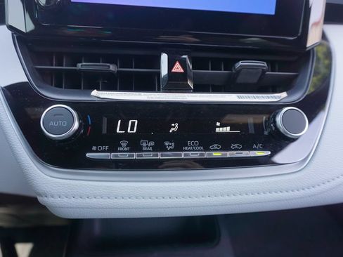 Used 2024 Toyota Corolla SE FWD image 13