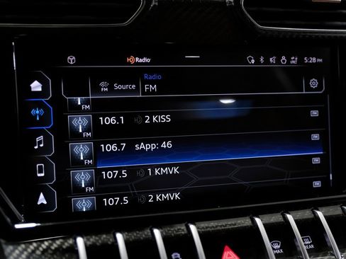 Used 2022 Lamborghini Urus image 28