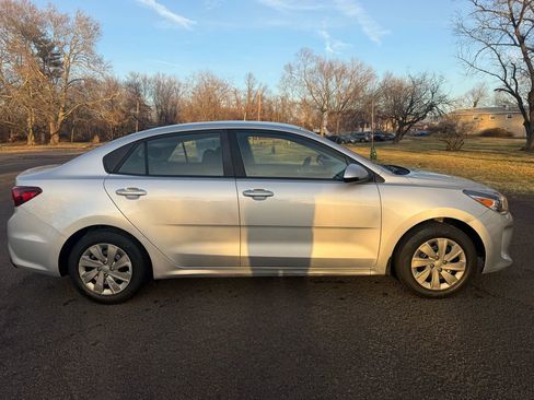 Used 2019 Kia Rio S image 6