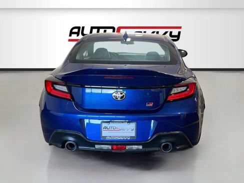 Used 2025 Toyota GR86 Premium w/ ALL Weather Mat Package (TMS) RWD image 6