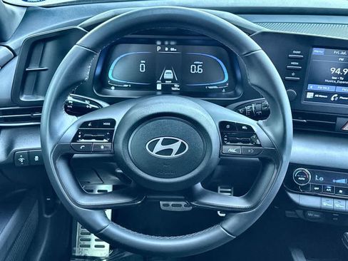 Used 2025 Hyundai Elantra Sport w/ Cargo Package FWD image 15