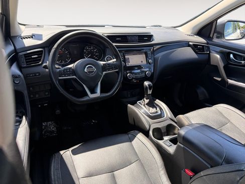 Used 2017 Nissan Rogue Sport SL AWD/4WD image 15
