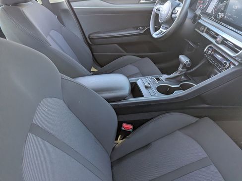 Used 2023 Kia K5 LXS image 12