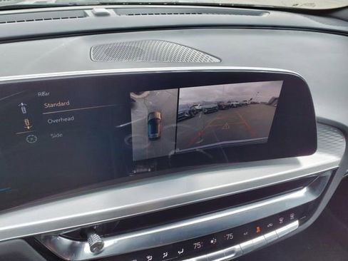 New 2025 Cadillac Lyriq Luxury image 34