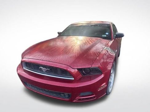 Used 2013 Ford Mustang Coupe RWD image 1