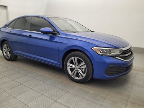 Used 2023 Volkswagen Jetta SE FWD image 10