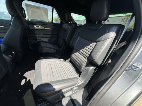 New 2026 Ford Explorer ST-Line AWD/4WD image 32