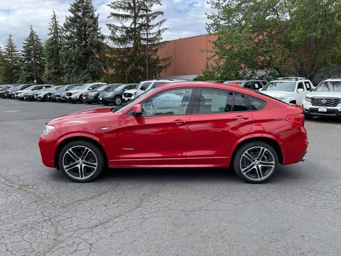 Used 2017 BMW X4 xDrive28i AWD/4WD image 2